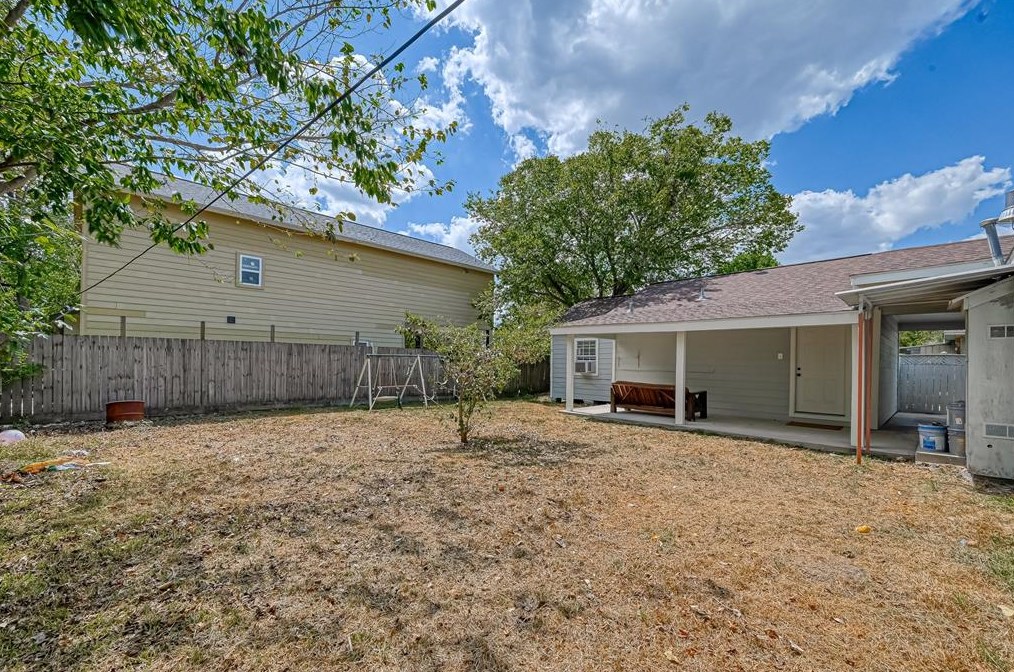 10804 Flaxman St, Houston TX  77029-3755 exterior