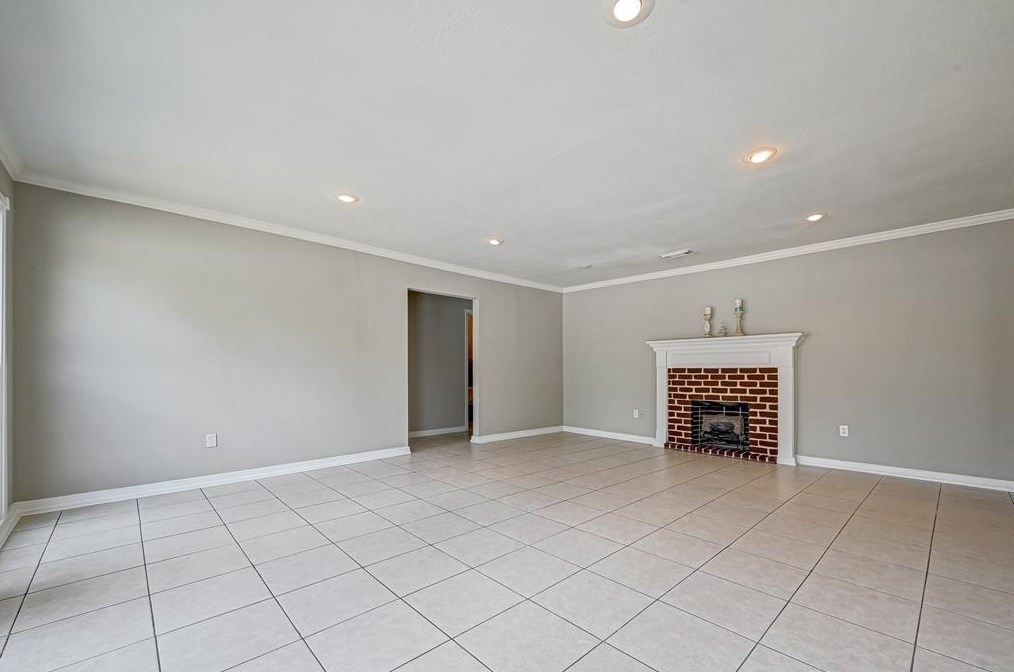 10804 Flaxman St, Houston TX  77029-3755 exterior