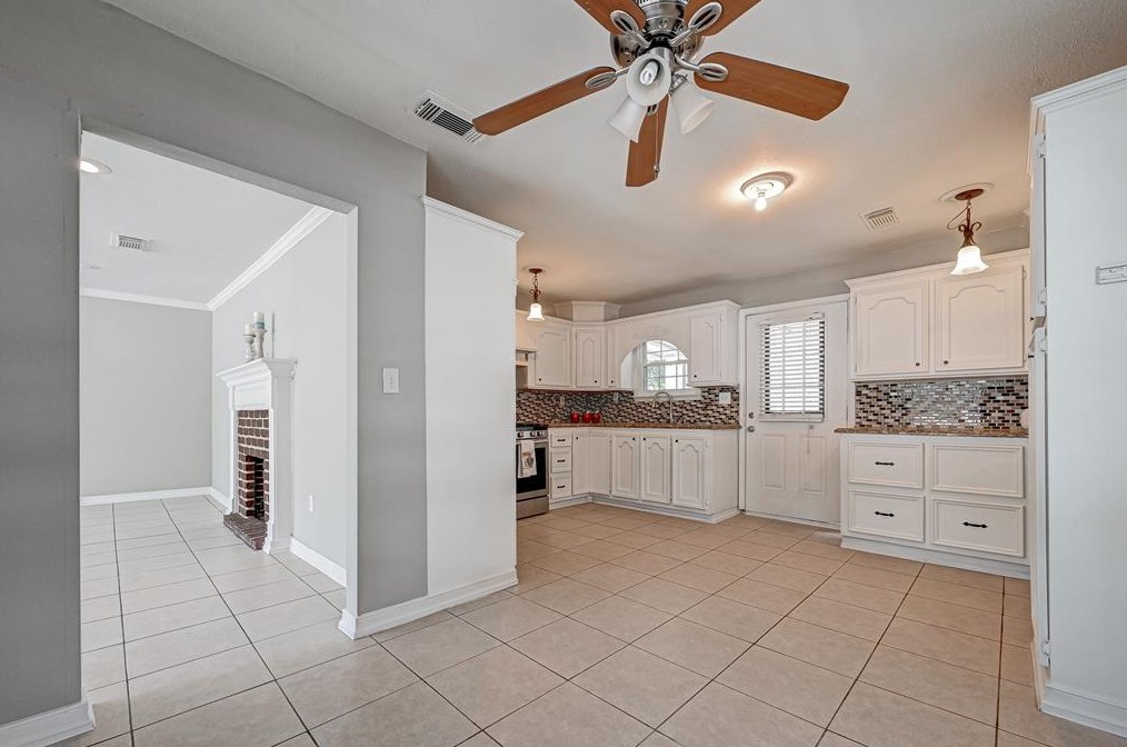 10804 Flaxman St, Houston TX  77029-3755 exterior