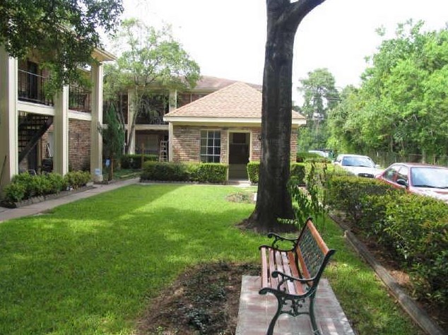 4118 Sherwood Ln # 7, Houston, TX 77092