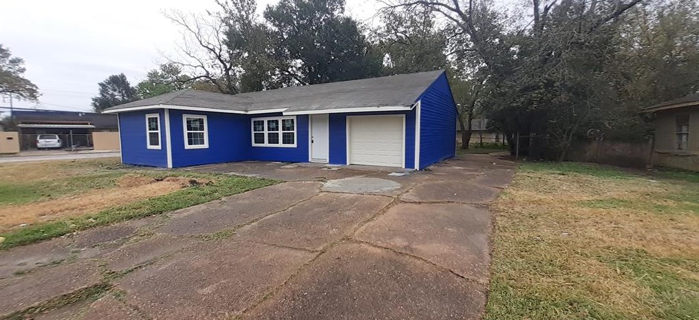 5962 Southford St, Houston, TX 77033-1929