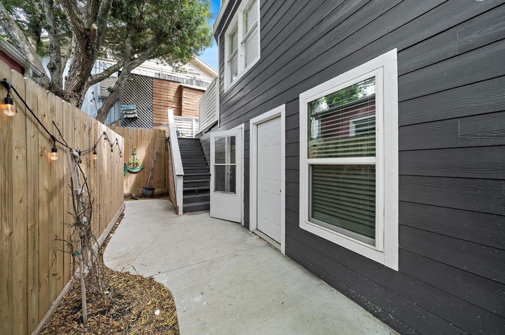 609 Sealy St #5, Galveston, TX 77550