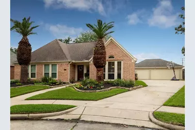 2107 Lakeway Drive, League City, TX 77573 - Photo 1