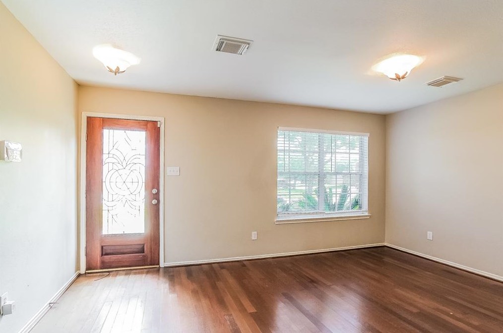 7811 Cedar View St, Baytown, TX 77523