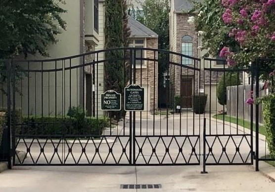 1335 Studer St, Houston TX  77007-3236 exterior