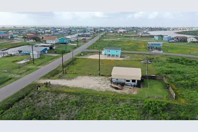 876 County Road 201, Sargent, TX 77414 - Photo 2