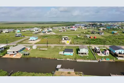 876 County Road 201, Sargent, TX 77414 - Photo 12