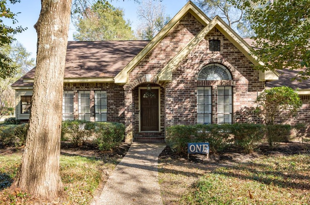 1 Silent Brook Pl, Spring, TX 77381-3167