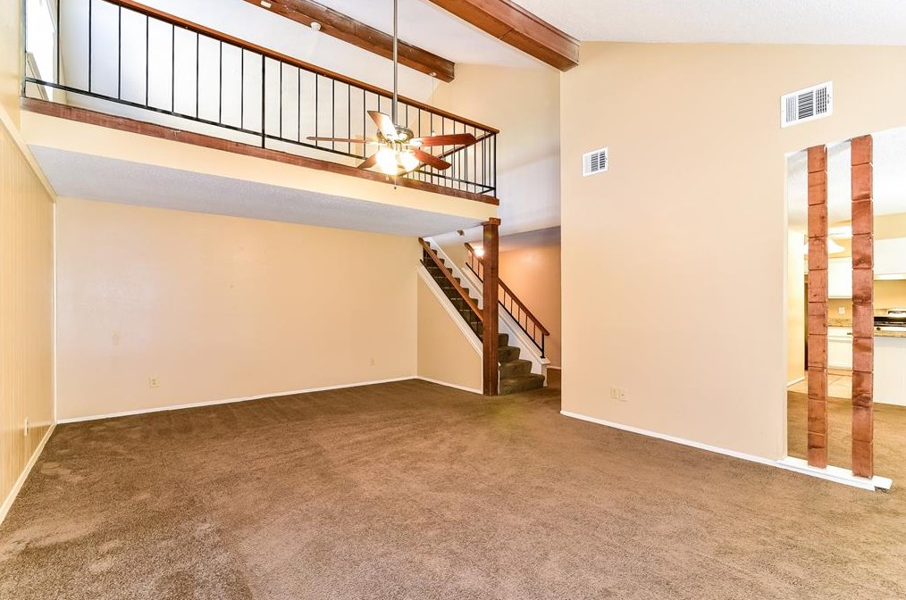 5830 Fairview Forest Dr, Houston TX  77088-1216 exterior