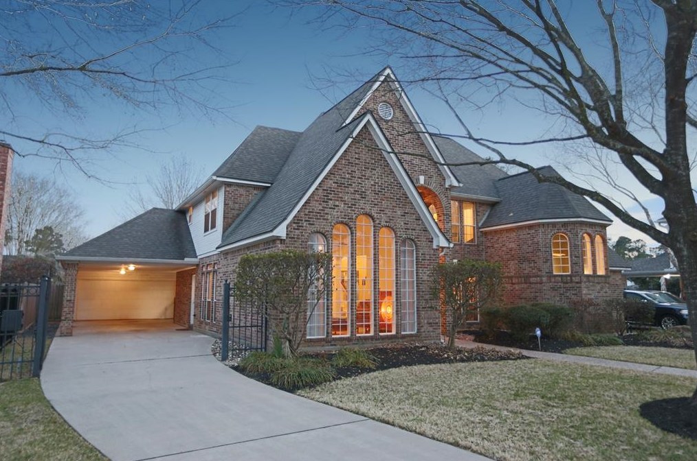 5922 Center Court Dr, Spring, TX 77379-5531