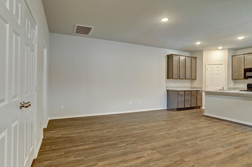 409 S 12th #a, Conroe, TX 77301
