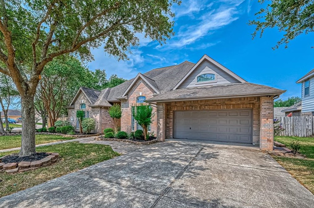 6703 Chartrese Ave, Baytown, TX 77521-7935