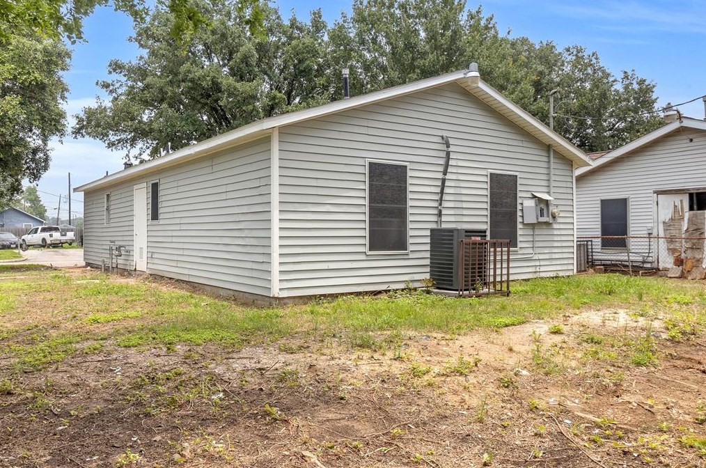4320 Rawley St, Houston TX  77020-2500 exterior