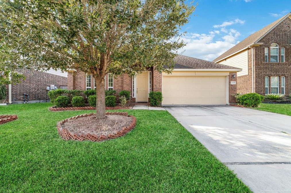 20375 Mathis Landing Dr, Cypress, TX 77433