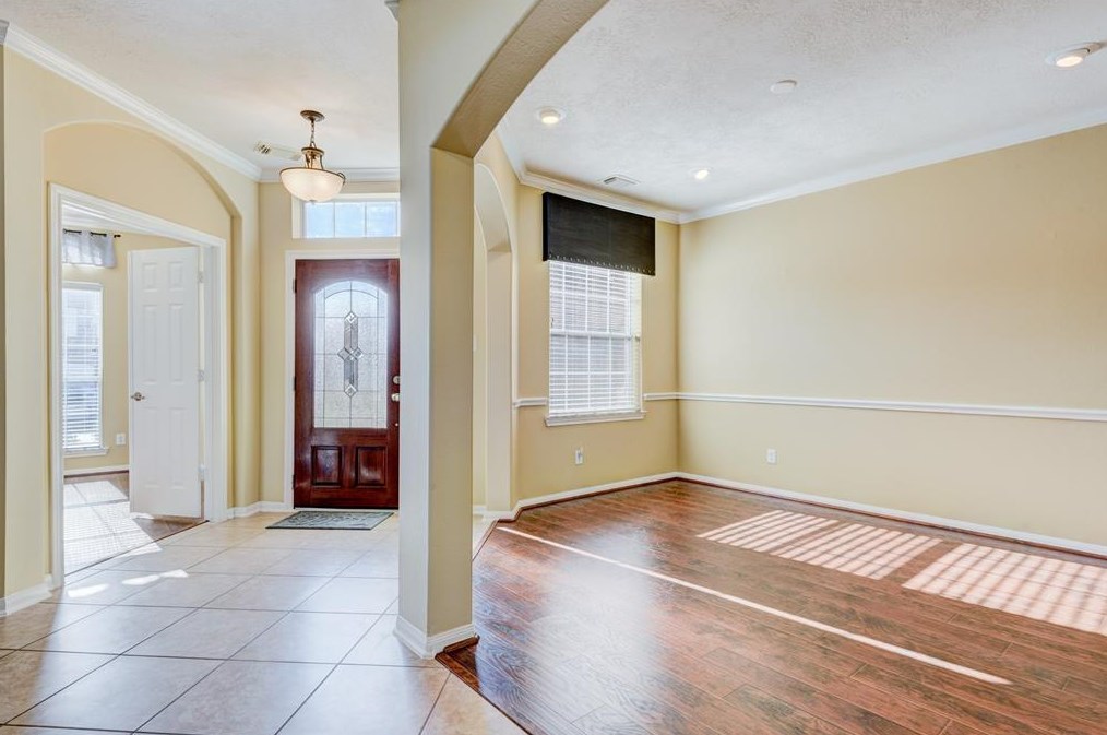 25215 Whistling Pines Ct, Spring TX  77389-4265 exterior