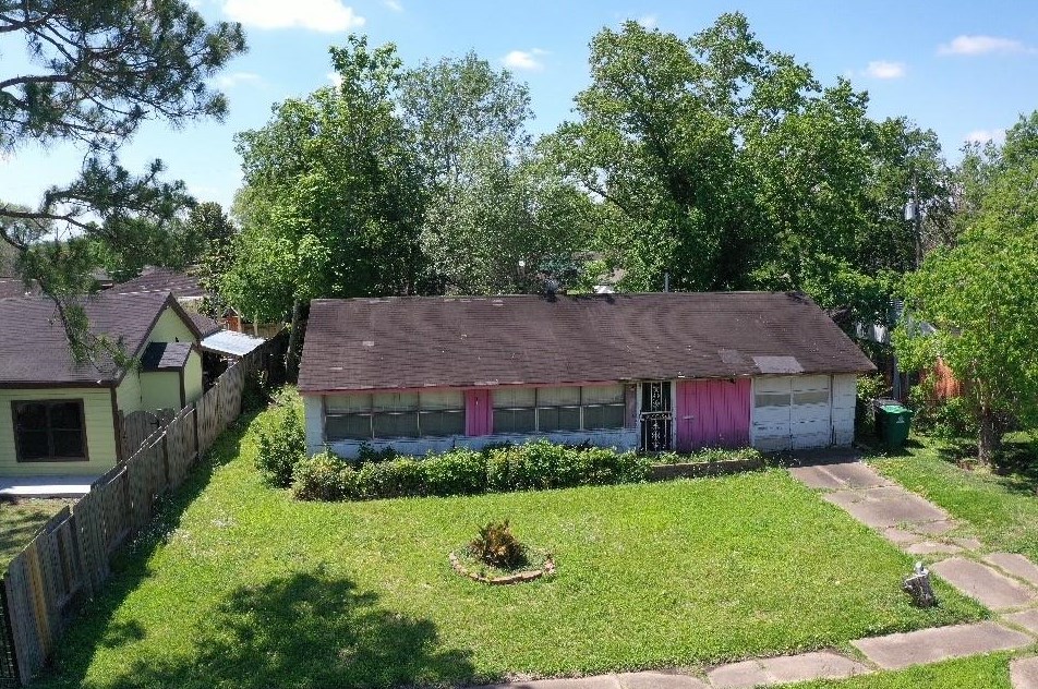 4314 Tavenor Ln, Houston, TX 77047-1844