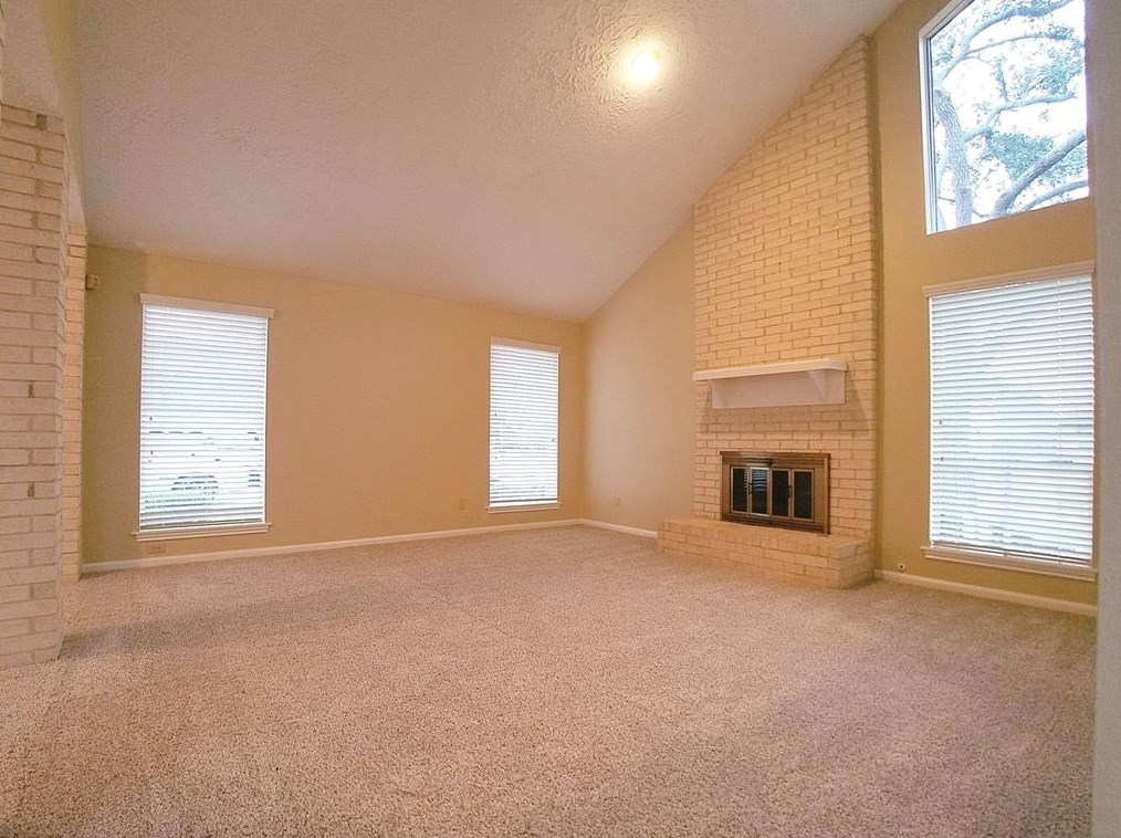 1923 Quail Valley E Dr, Missouri City, TX 77459