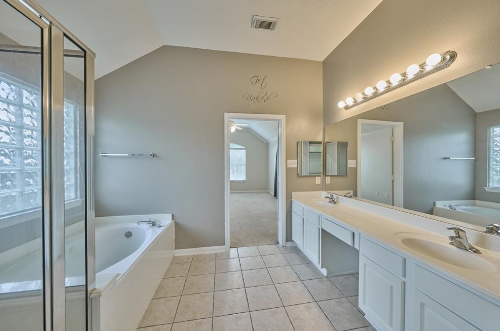 13618 Ingle Oak Ct, Houston TX  77041-1272 exterior