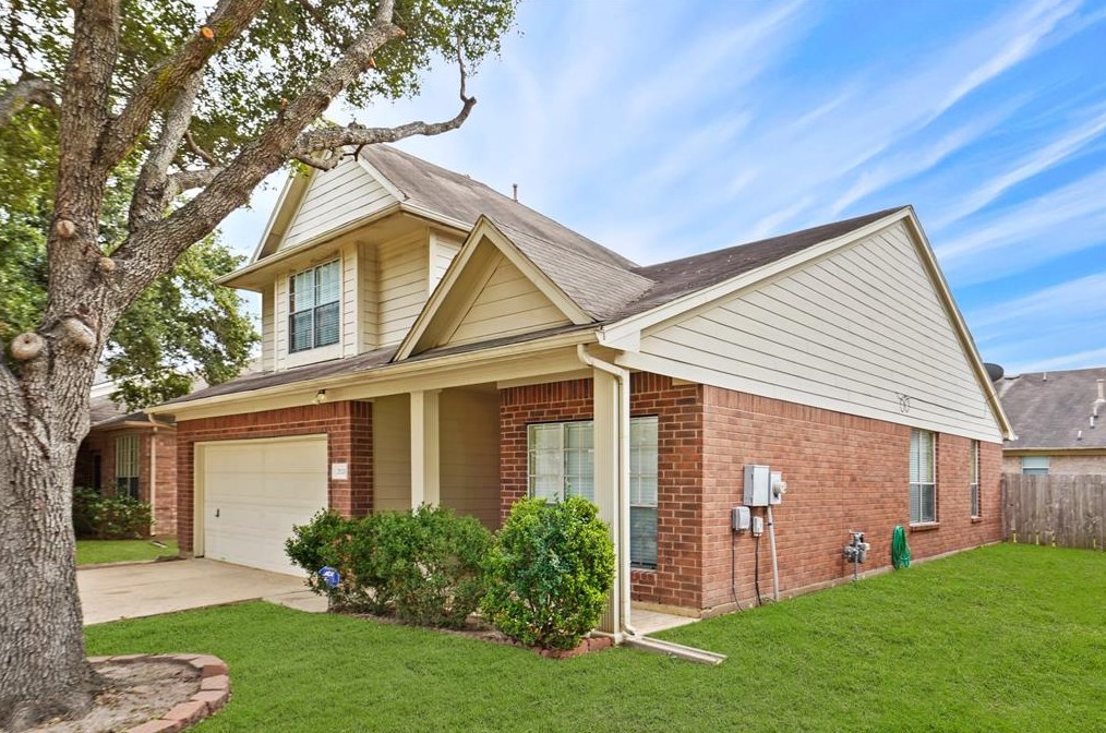 20039 Rolling Hills Ln, Katy TX  77449-4675 exterior