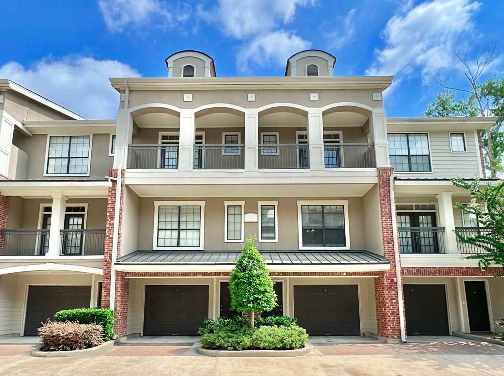 15200 Memorial #3203b, Houston, TX 77079