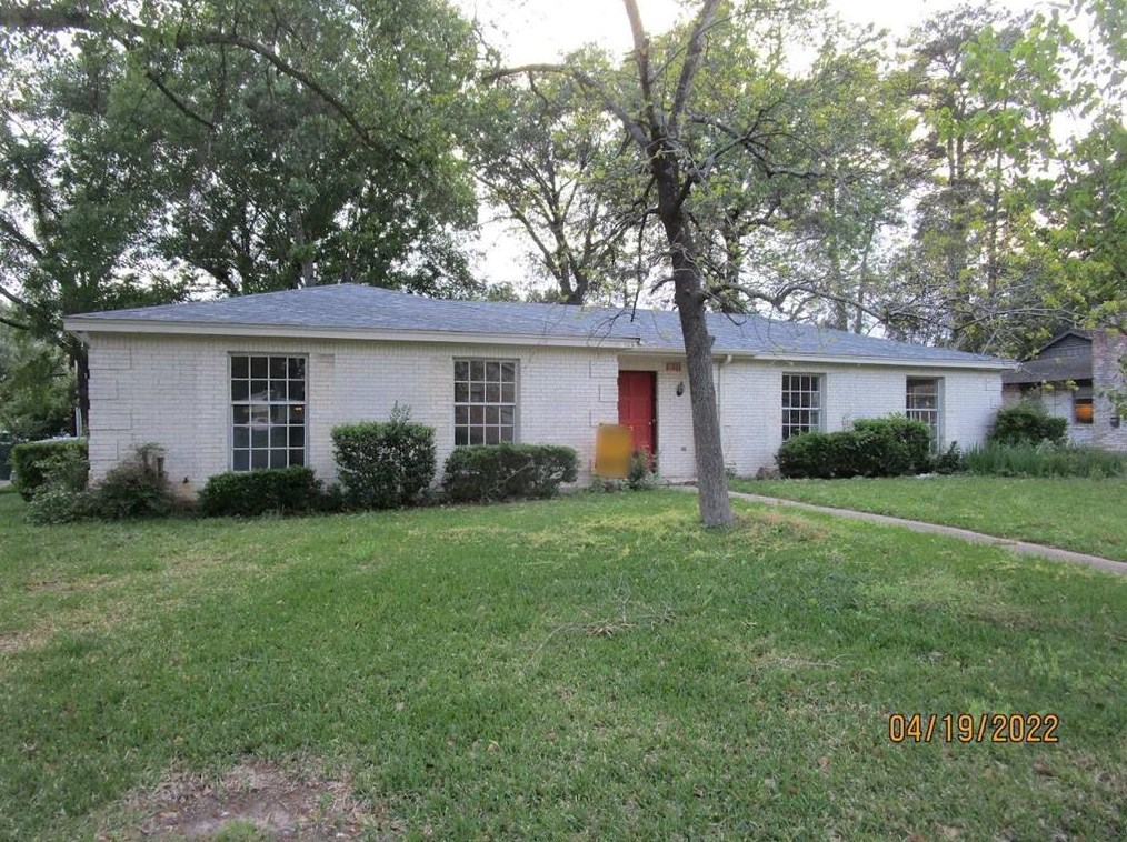 124 Maple St, Conroe, TX 77301