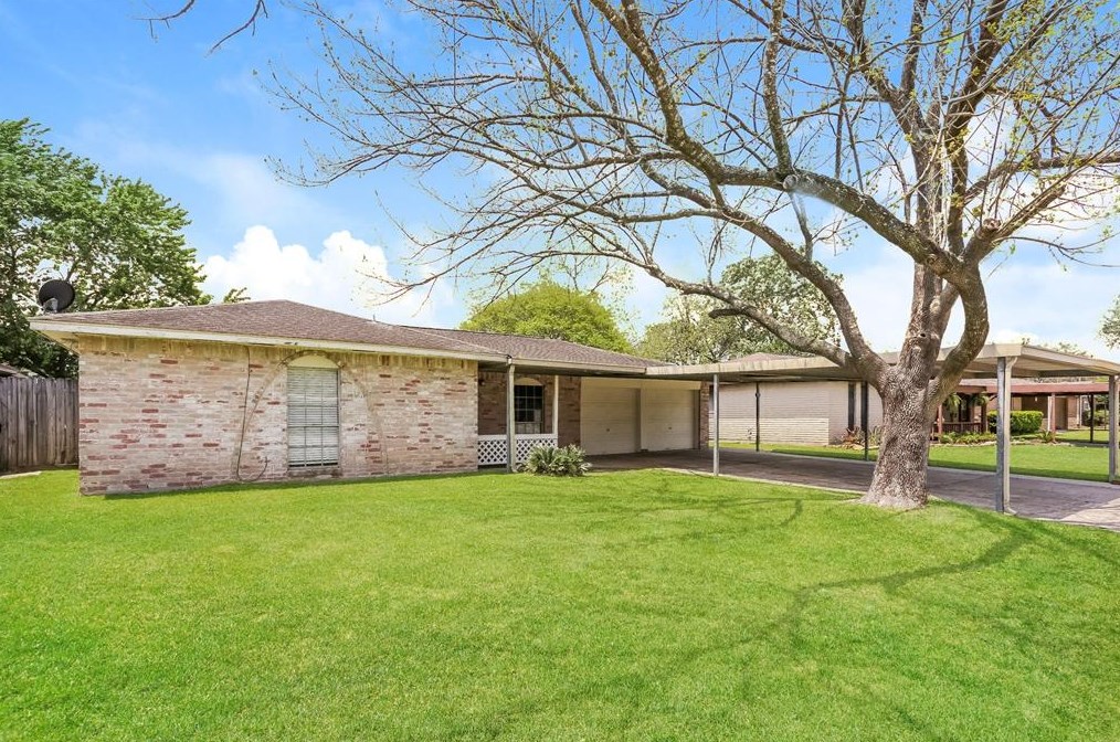 751 Terryhollow St, Channelview, TX 77530