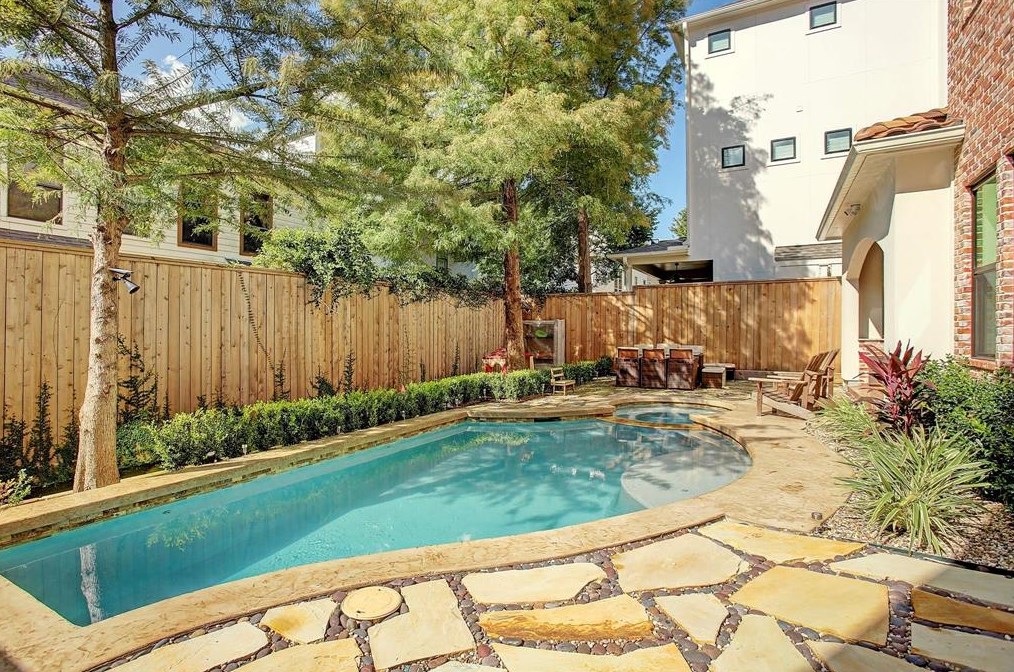 215 Malone St, Houston, TX 77007