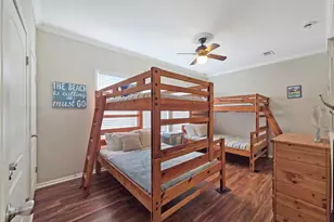 936 Surf Rd, Crystal Beach, TX 77650 - Photo 32