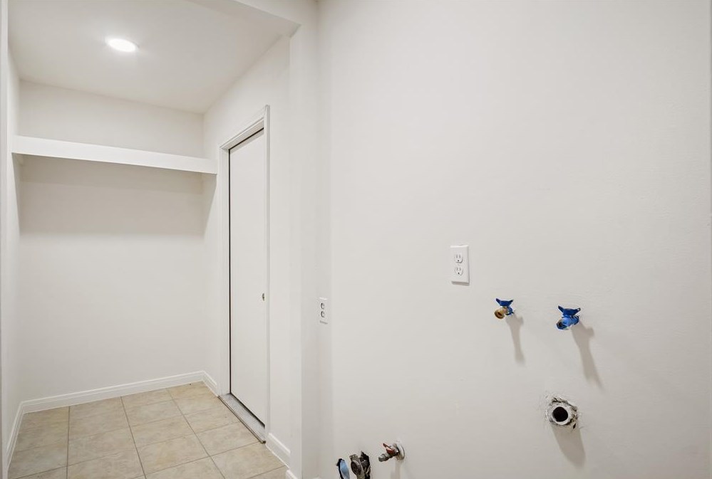 2818 Burke Rd, Pasadena TX 77502-5570 exterior