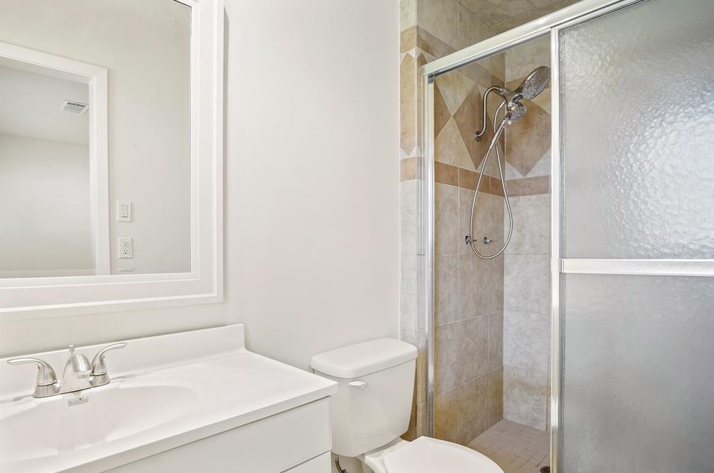 2818 Burke Rd, Pasadena TX 77502-5570 exterior