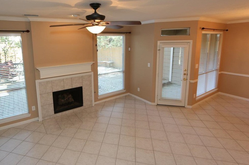 38 Scotch Pine Ct, Spring TX  77382-6000 exterior