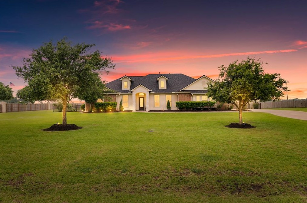 7718 Tejas Lakes Trl, Needville, TX 77461-3200