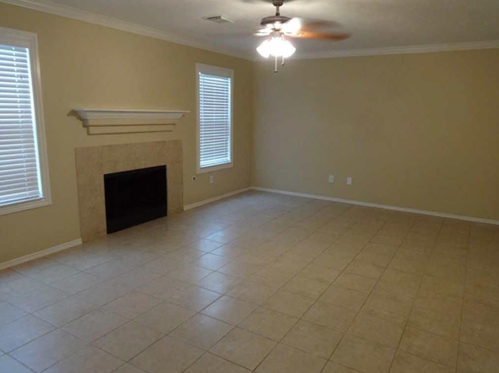 7819 Talladega Springs Ln, Richmond, TX 77407
