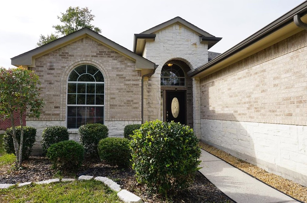 17627 Bryce Manor Ln, Humble, TX 77346