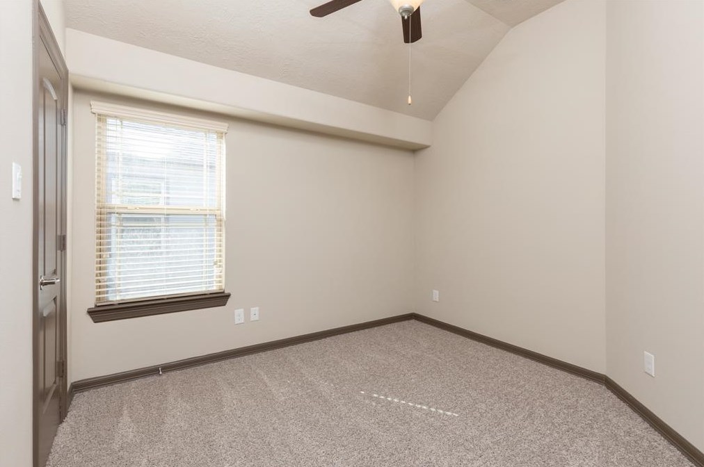 83 Aventura Pl, Spring, TX 77389-2016