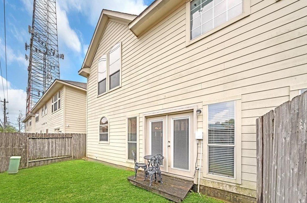 6222 Skyline Dr, Houston TX  77057-7032 exterior