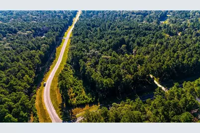 018 Red Hawk Road, Huntsville, TX 77340 - Photo 12