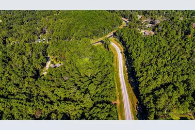 018 Red Hawk Road, Huntsville, TX 77340 - Photo 10