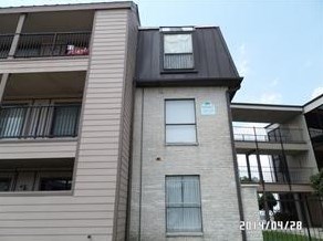 212 Plaza Verde Dr, Houston, TX 77038-1450