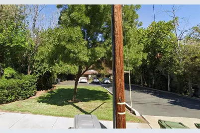 2142 Butte St, Redding, CA 96001 - Photo 2