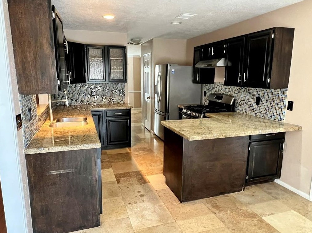 14311 Providence Pine Trl, Houston TX  77062-2053 exterior