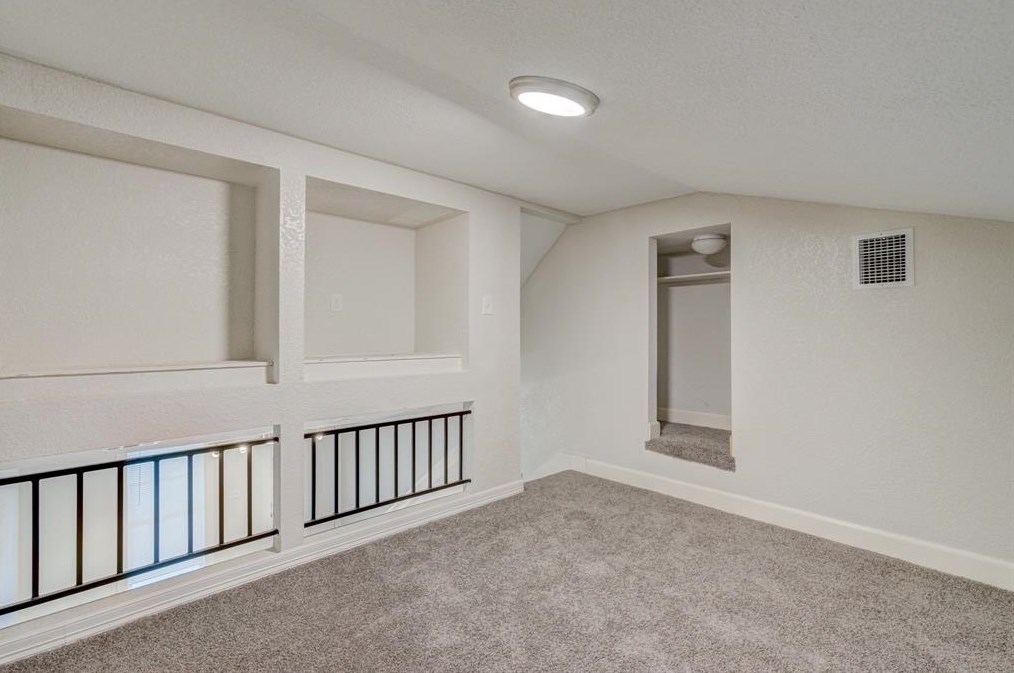 2127 Maximilian St #10, Houston, TX 77039