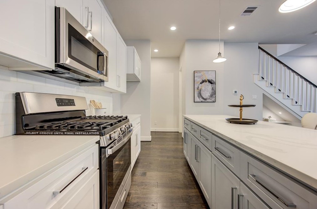 847 Rachel St #f, Houston, TX 77091