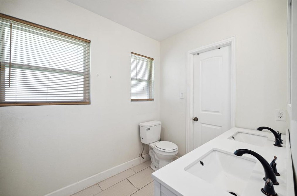 611 Marleen St, Houston TX  77034-1223 exterior