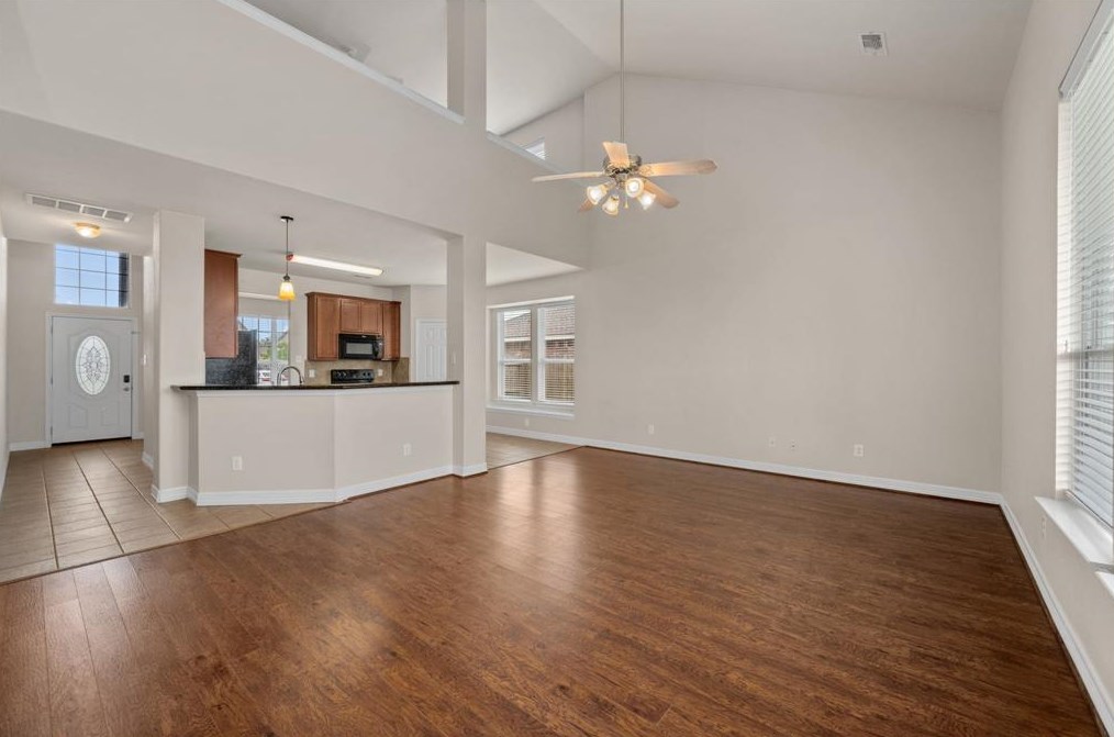 15219 Victoria, Baytown, TX 77523-8877