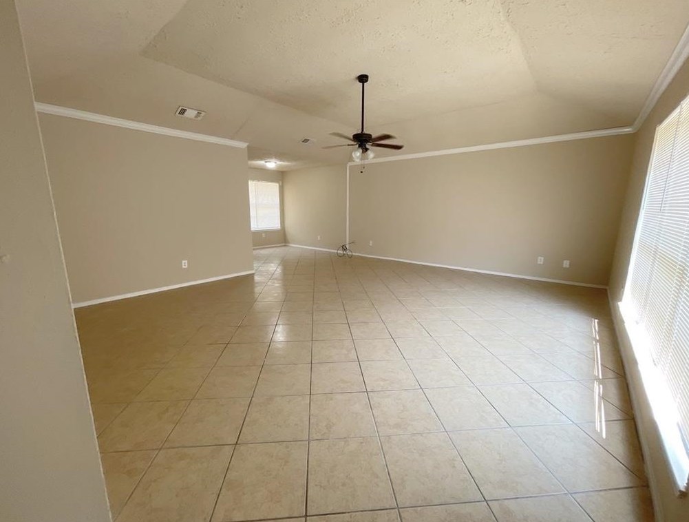 16222 Dew Drop Ln, Houston, TX 77095