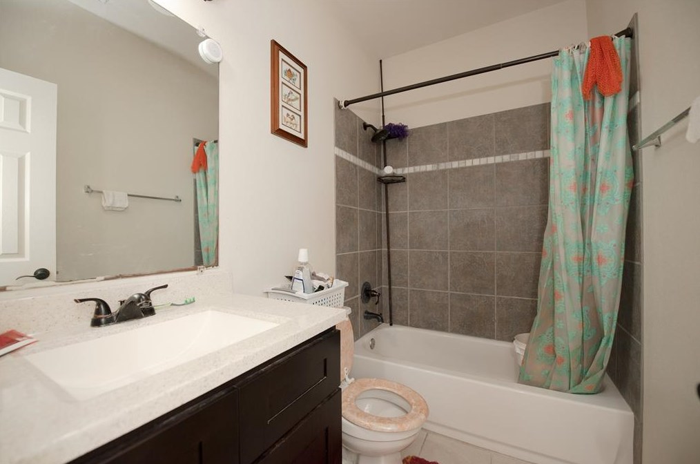 10907 Barker Gate Ct, Cypress, TX 77433