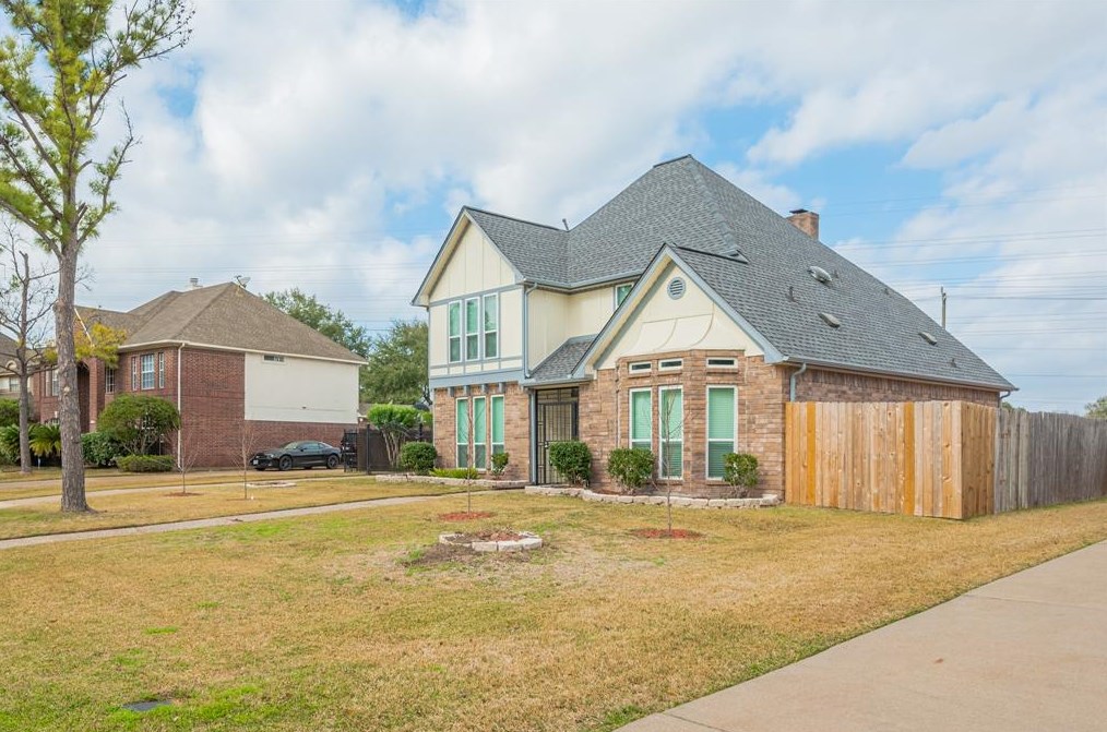 14414 Ardwell Dr, Sugar Land, TX 77498