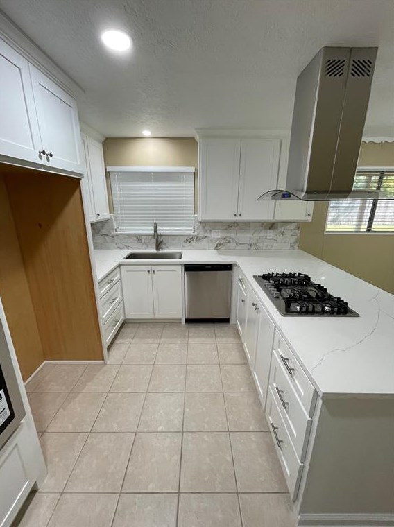3417 Pine Ln, Deer Park, TX 77536
