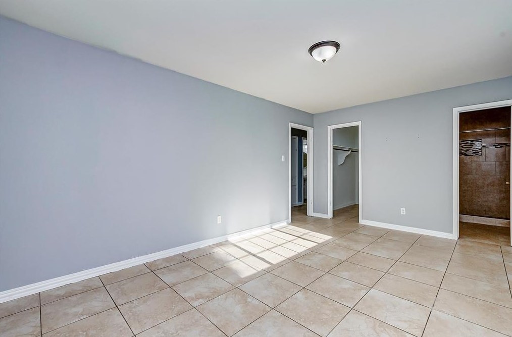 14143 Woodforest, Houston TX  77015 exterior